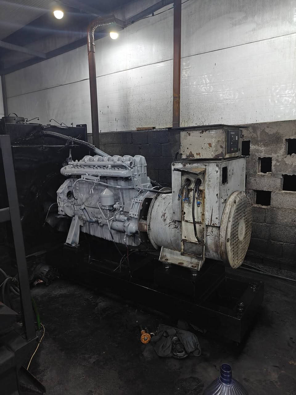 السلام عليكم 
سكانيات ستندر تواليد بلاديات وحده 220 ووحده لو250 لو300
وحده بالحمل وجاهزه 
وحده تجفيت جديد باقي بس البم بالتجفيت 
كهربائيات . راديترات 
مكانهن كربلاء سعر الوحده 45 خواتهن بستينات مستعجل على البيع


**إذا كنت صاحب هذا الإعلان وتريد حذفه لأي سبب، رجاءا أرسل رسالة إلى الدعم الفني**