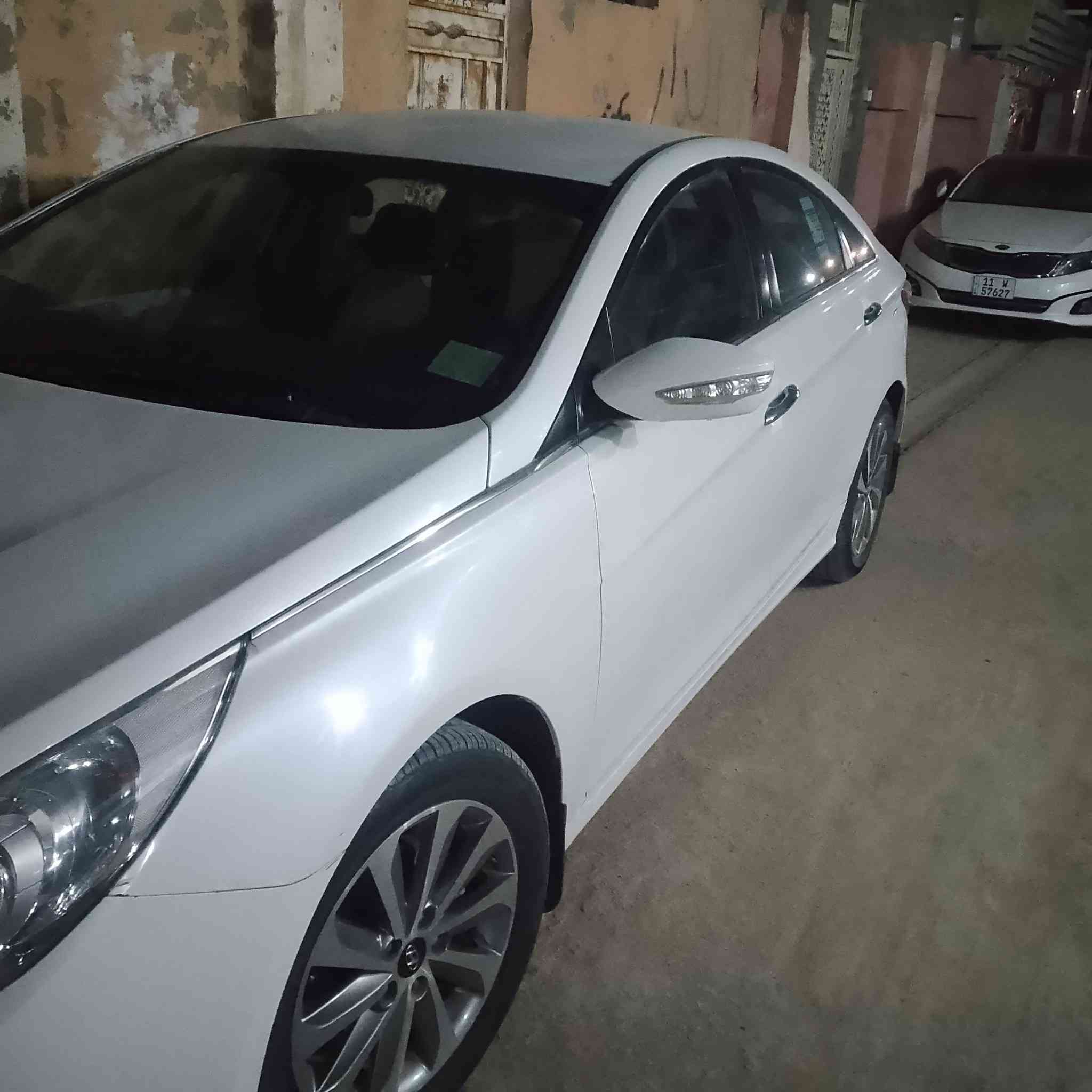 السلام عليكم سوناتا للبيع
2011 خليجي

مكفوله 
2400

موجود بيه بس بارد فقط

***********و

وسوناره موجود
