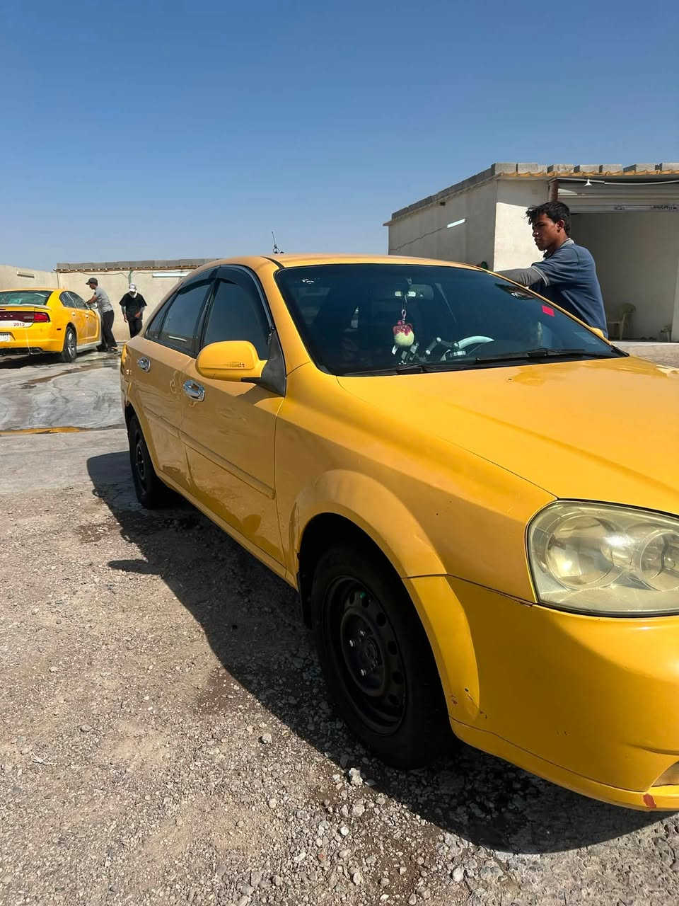 سياره اوبتره للبيع مكينه وكير جدد السياره كامله تبريد شغال السعر ب65 وبيه مجال بسيط للشراي  ￼***********
