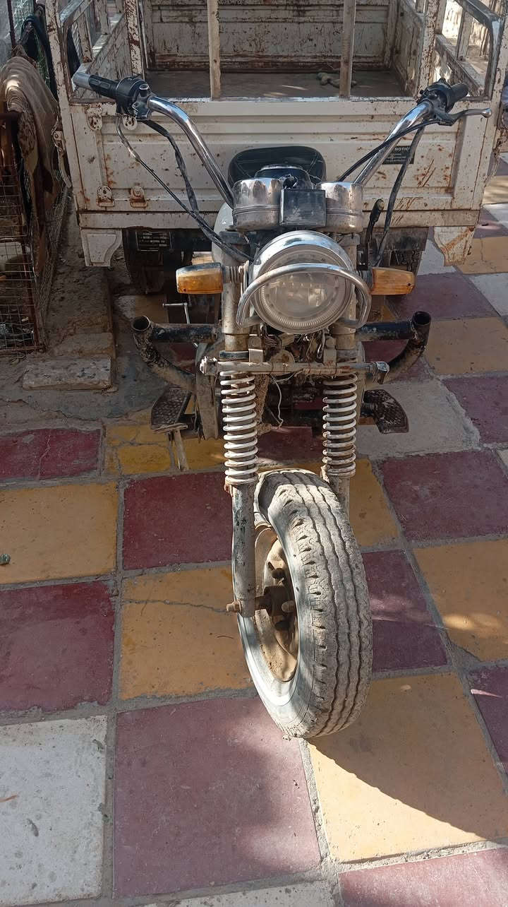 ستوته البيع وراق ستنانسخ ناصرية مركز *********** سعر 700وبيها مجال
