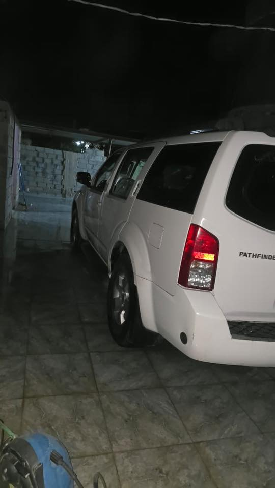 نيسان باثفندر 2008 رقم مشروع وطني دفع رباعي فول مواصفات كفالة عامة شاشتين DVD +CD تبريد ٣ قطع  ٧راكب سلايدروف تحكم ستيرن السيارة وارد خليجي العنوان بابل/ الدبلة للاتصال *********** السعر 110$ وبيهه مجال
