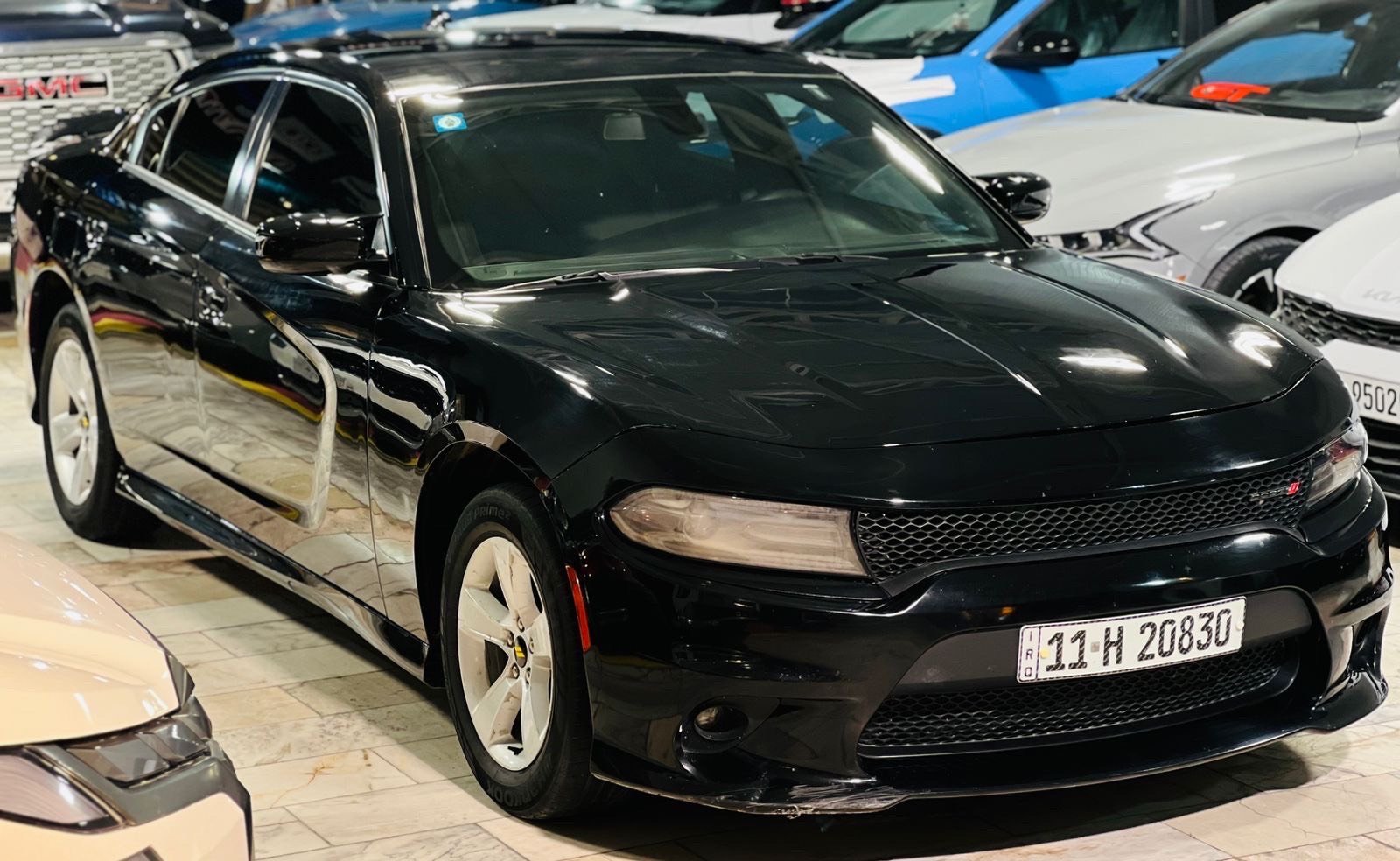 Dodge charger موديل ٢٠١٨ 
رقم بغداد باسمي حادثها ثلاث قطع اماميه 
مكينه ٣٦٠٠ 
مكينه كير مكفولات 
ماشيه ١٦١ ميل  استخدام شخصي
مواصفات sxt المعروفه 
مكان السيارة نجف 