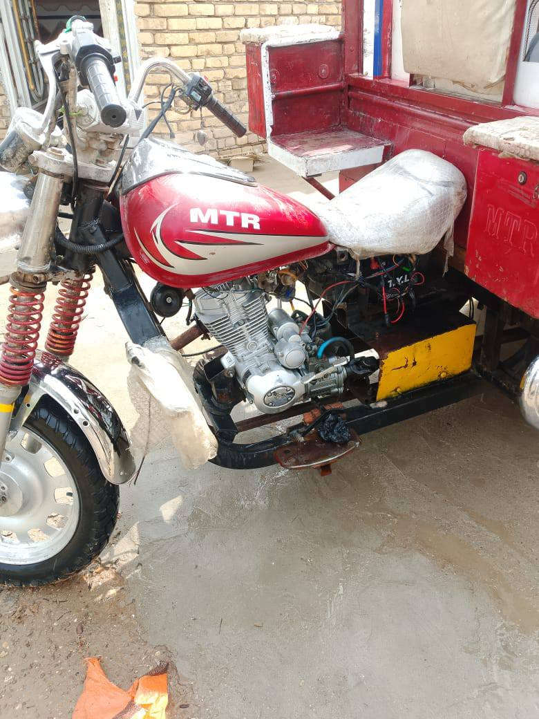 لسلام عليكم ستوته البيع بدون اوراق متيار المكان ميسان  السعر 900 وبيه مجال قليل   الشراي يتصل على رقم /***********/
