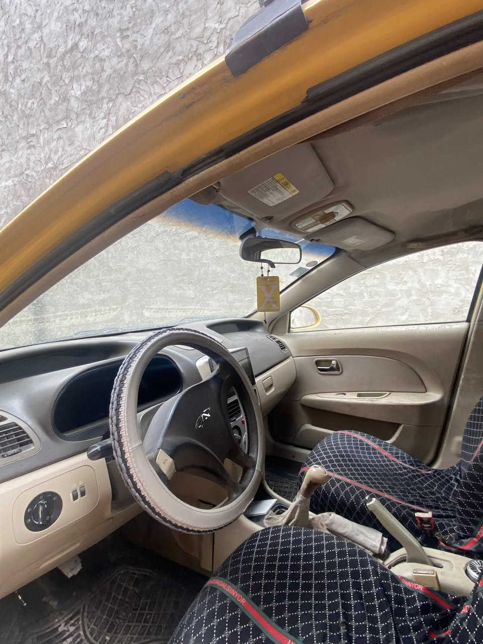 عند سياره شيري لبيع موديل السياره 2011 أريده 30 ورقه وبيه مجال أو مراوس سايبه التواصل معه هذه الرقم
***********
