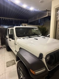 جيب رانكلر ٢٠٢٥ هايبرد ثلاث انظمه مرقمه بغداد شهداء بيع او مراوس ٠٧٨٠١...