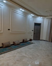 الطيارين • ٣٠٠م • واجهة ١٥م