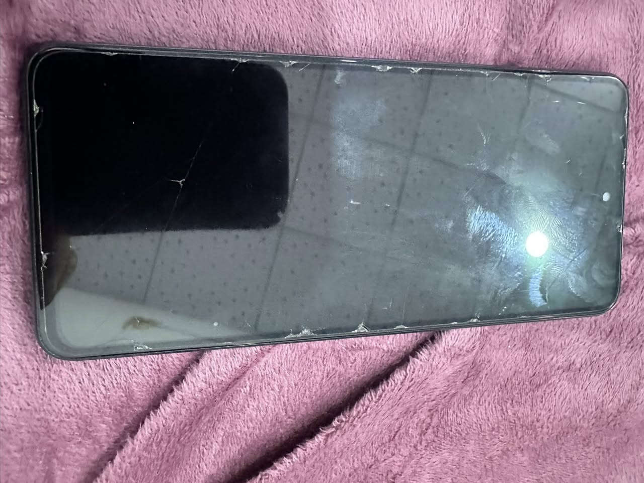 تلفون ريلمي s55 كُل شيء مابي مامفتوح ولا مبدل شاشة وشاشته مابيها شخط هاي اللزكة مكسورة سعره 150 وبي مجال للشراي عنوان نجف حي ميسان


**إذا كنت صاحب هذا الإعلان وتريد حذفه لأي سبب، رجاءا أرسل رسالة إلى الدعم الفني**