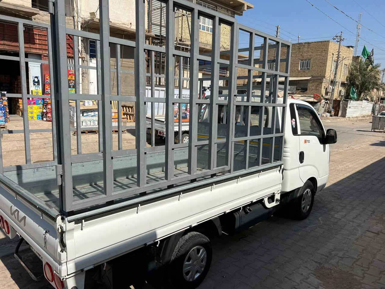 السلام عليكم
كيه نثيه للبيع 
موديل 24 
رقم بصره سياره جاهزه وجديده بمعنى الكلمه 
ماشيه 69
السعر 155 ورقه مكان سياره ميسان  رقم صاحب سيارة ***********
