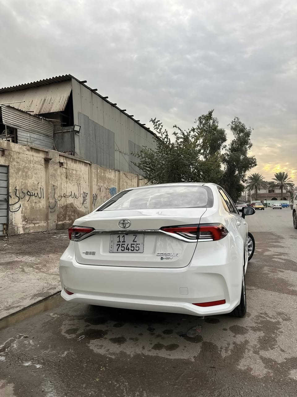 ⸻
🚗 للبيع كورولا هايبريد موديل 2025 لون ابيض 
السيارة مكفوله، استعمال شخصي وخفيف
ماشية 1600 كيلو قابل للزيادة
نظام هايبريد اقتصادي، صرفية بنزين ممتازة
السيارة فحص كامل وما بيها أي شي
داخلية وخارجية وكالة
/ أوراق كاملة

💰 السعر١٦٥
📍 المكان بغداد 
📞***********
