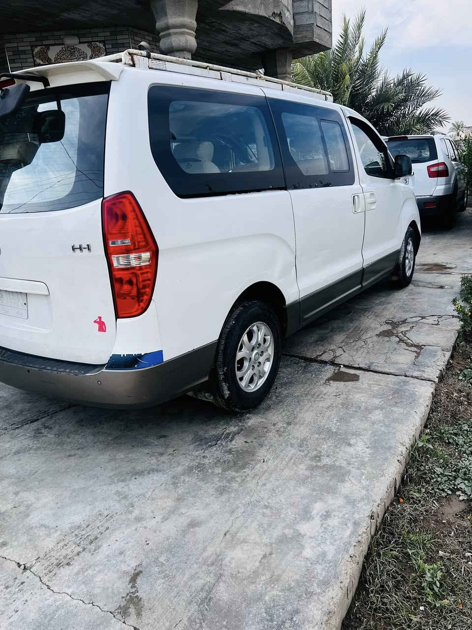 السلام عليكم سياره ستاركس 2015 كفاله عامه ماعده الجاملغ الأمامي جه السايق والباقي كفاله كير محرك مكفول سياره جاهزه ماعاوزه اي شي تحويل مباشر  مكاني صلاح الدين قضاء بلد  السعر 183 وبيه مجال  
***********
