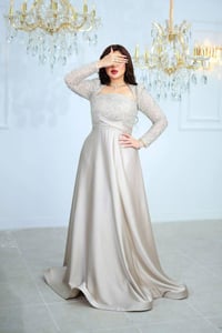 فستان • مقاس ٤٦ • جديد