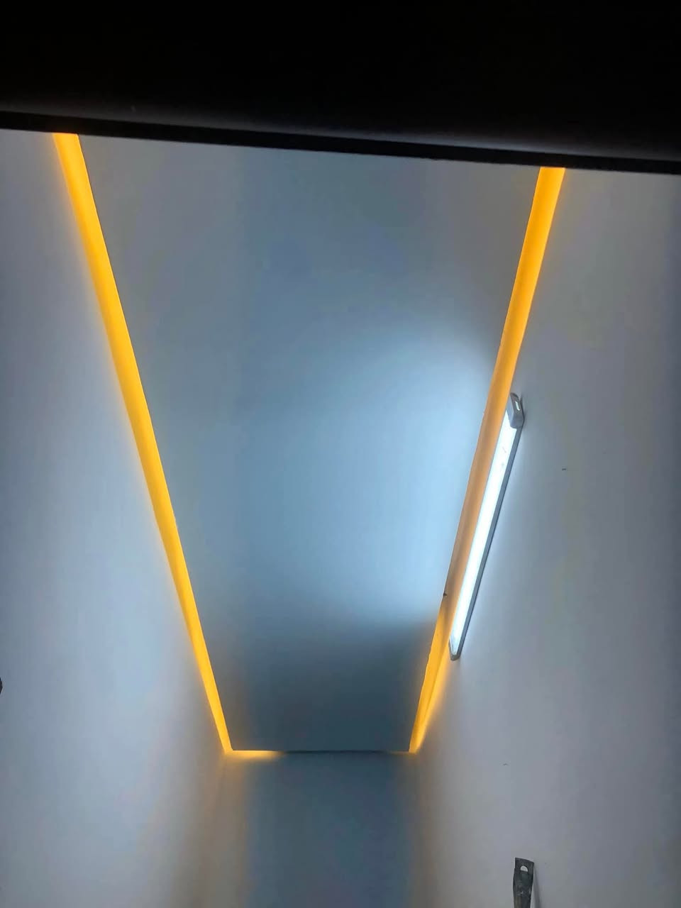 تعبت من شكل بيتك القديم؟

نحن نرجع له روح جديدة 👌

اصباغ • جبس بورد • ترميم كامل

شغل مضمون وذوق راقي

راسلنا الآن 💬 *********** ***********
