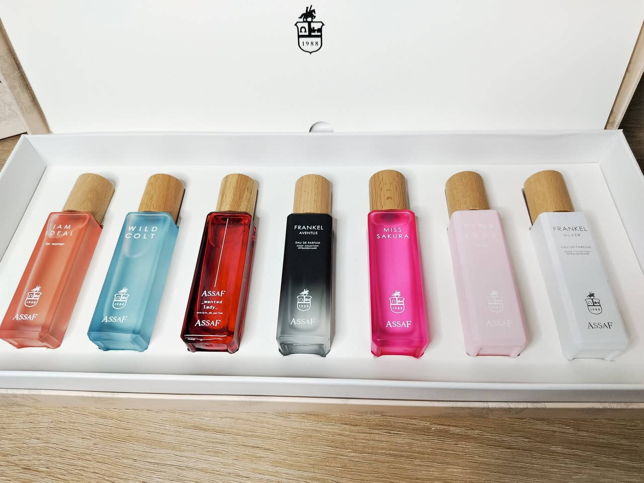 عطور عساف 
السعر ٤٠ 
للطلب والاستفسار 
***********
