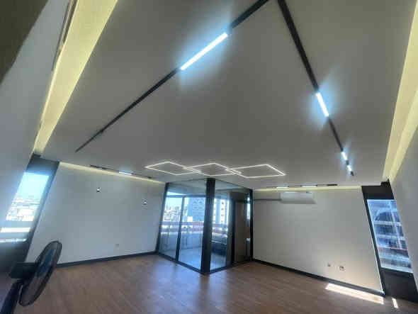 السلام عليكم خلفه جبسن بورد وسحب بورك كافه نقوش مغربيه وطلس وصبغ واجهات داخلي خارجي كافه الديكورات والاصباغ متفرغ حاليا مكاني بغداد العنده شغل يتفضل ويدلل***********ج
