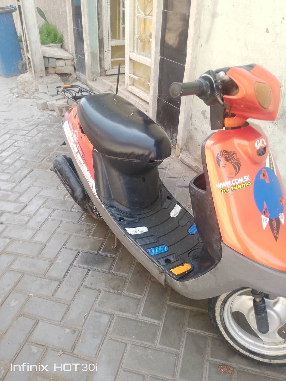 سلام عليكم عندي دراجه للبيع بطه دراجة نضيفه وحلوة كما موضح في الصورة تشتغل هندر واحد سرعتهه 60السعر 190وبيهه مجال هذا رقمي متواجد عل واتساب وراسلني وتدلل ***********
