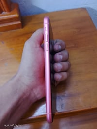 ايفون xr لون برتقالي مميز  الذاكره 64 البطاريه 81 الجهاز مكفول من التص...