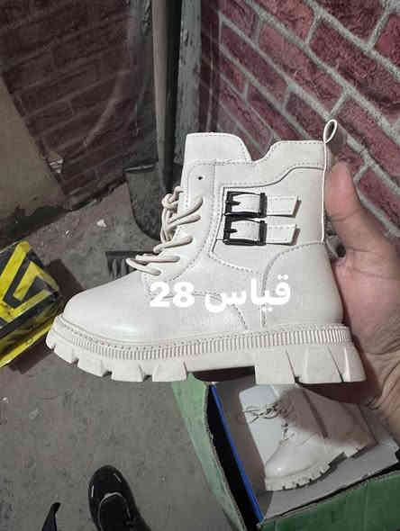 تنزيلات بوتات بناتي ولادي القطعه ب4 الاف  القياسات الباقيه مكتوبه على صور يتوفر توصيل داخل الحله حجز خاص
فقط توصيل *********** حلة
