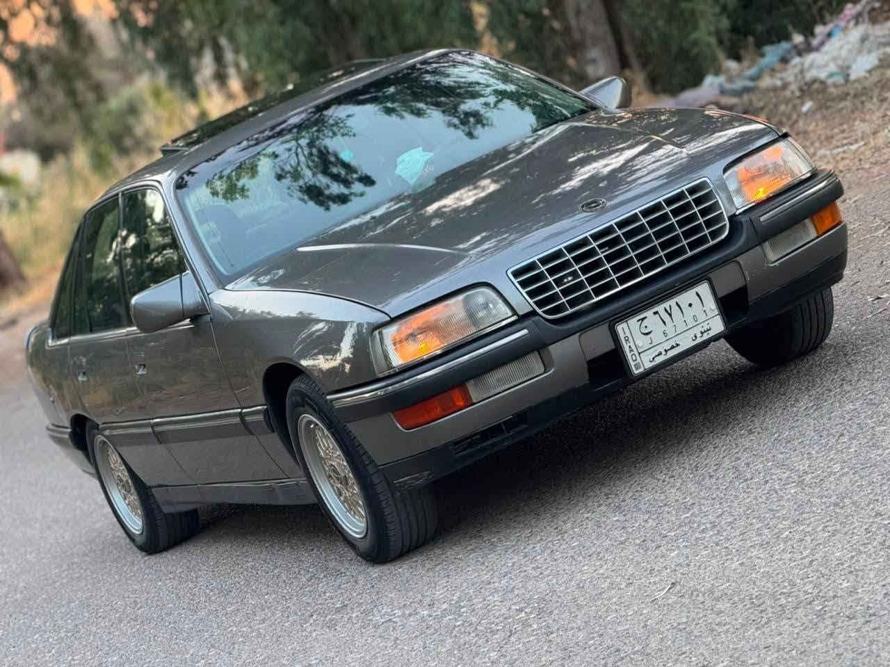 السعر 48$$           ***********
سيناتور موديل 1993 مكينه كير شرط تبريد شغال مواصفات CD فول بدون ضرر صبغ حزام جماليه حجم 30 كبس رقم نينوى ألماني شرط التحويل سنويه جديده مشروع وطني سلايت كير توماتيك هيتر كشنات جامات كهرب مري كهرب ويل كب خليه سياره جاهزه وضع شركه
