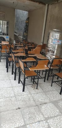 السلا عليكم ستول للبيع عدد ٣٠ جديد غير مستعمل سعر الواحد ٢٠ الف العنوا...