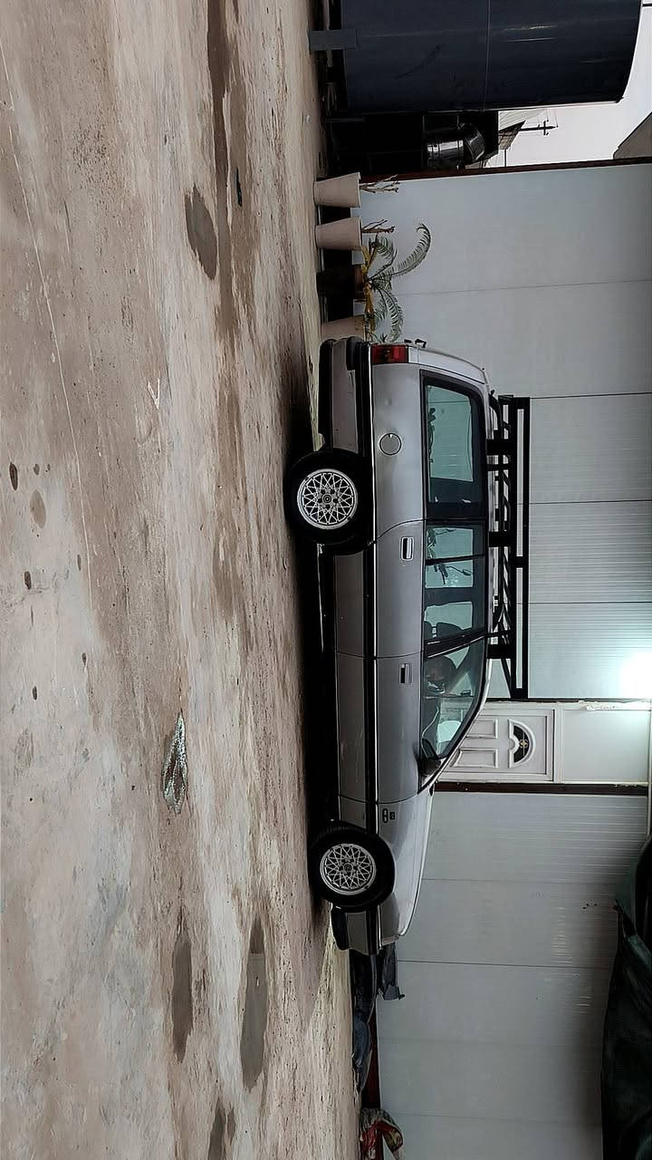 اوميكا ستيشن موديل 88 حجم المكينه 26 سياره نظيفه داخل وخارج وتخم تاير وباتري مكينتها تنفخ يعني كايمه سعرها 40 ورقه


**إذا كنت صاحب هذا الإعلان وتريد حذفه لأي سبب، رجاءا أرسل رسالة إلى الدعم الفني**