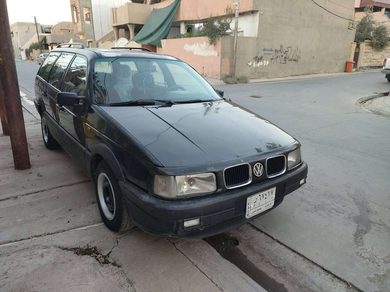 باسات ١٩٩٢ سنوية لحد شهر ١١ اني اول وكيل بدون اي ضربة جاكوج مكينة ١٨٠٠ كير عادي سيارة ناعمة كلش وترايك وين ميعجبك 
***********

