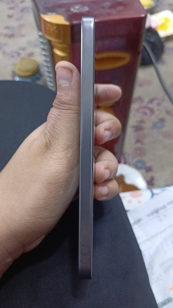 سلام عليكم جي تي 30 برو للبيع مكفول ولا مبدل بي ايشي فقط جهاز ما عندي كارتونه ولا شاحنه يعني جهاز فقط وبي طخه خفيفه بلضهر حته ما تبين لين حرام عليه اذا ما اكول سعر قفل من اخير 280 قفل عندي توصيل لجميع محافضات رقم *********** واتساب فقط مكاني بغداد مدينه صدر
