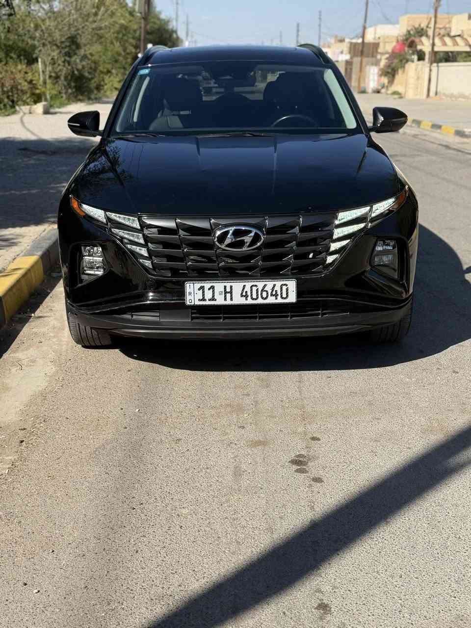 للبيع 
توسان موديل ٢٠٢٣ وارد امريكي رقم بغداد 
فول مواصفات 
محرك ٢٥٠٠
بصمه 
تشغيل عن بعد
فتحه 
كشنات جلد مع تدفئه بالكشنات 
جنطه كهرباء 
رادار مع نقطه عمياء 
وبقية المواصفات المعروفه 
السياره حادثها بالبنيد ومصلح ع بارد بدون دواخل ومنزل صور الحادث سياره جاهزه من كل النواحي 
#السعر ١٩٤ وبيها مجال 
مكان السياره المحموديه 
للستفسار ***********
