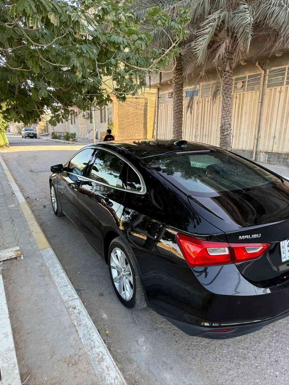 السلام عليكم 
ماليبو موديل ٢٠٢٣ 
رقم اربيل 
لون اسود
السيارة ماشية ٥٨ الف ميل
جاملغ جهة السايق وشويه بالبنيد
نظام ABS 
محرك 1500 تيربو 
مانع انزلاق TCS
مقعد السائق تحكم كهرباء
تبريد قطعتين 
مثبت سرعة 
حساسات  خلفيه
بصمة تشغيل 
بصمة ابواب 
سايد بريك دكمة
نظام فحص ضغط الإطارات 
كامرة خلفية 
تشغيل عن بعد 
شاشة 8 بوصة لمس 
شاشة تدعم اندرويد اوتو
شاشة تدعم ابل كار بلي 
للاستفسار ***********
