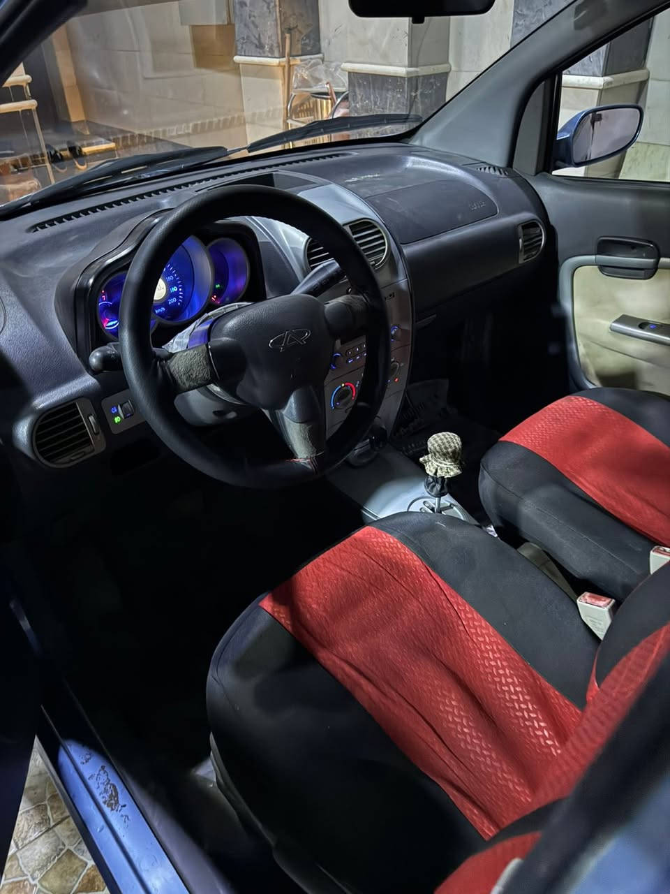 سلام عليكم للبيع شيري A1 موديل 2012 رقم بابل انكليزي الهزة ما ساقطة محرك كير نظيفات تايرات نظيفات حدادية جديدة بيه بارد بجلمغ الخلفي شويه صبغ بالبنيد اثر جراد وليس ضربه غرفته نظيفه 
العنوان حلة شارع 40 
السعر 39 وبيه مجال بسيط 
رقم الهاتف :***********
