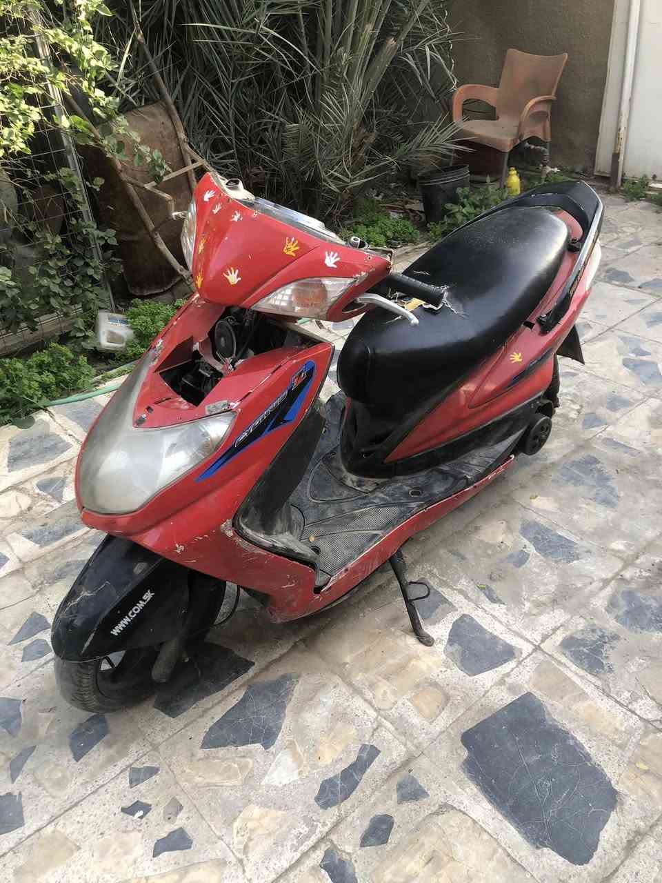 سلام عليكم دراجة سنكس فحل قبغ نفخ ياباني نوزل الدراجه ابيعها كوم حديد يعني تجي تحمل و تروح الدراجة طافيه سعرها 350 رقمي ***********
