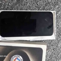 ايفون 15برو ماكس جهاز جديد مكفول من كلشي   بطارية ٩٨  السعر مليون 250....