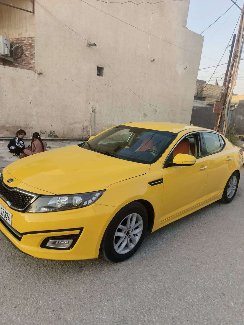 يالله السلام عليكم اوبتيما موديل 14 خليجي مكينه كير جدد حداديه جديده السياره بيها صفحه جهت العبري السعر 95 اتصال ***********
