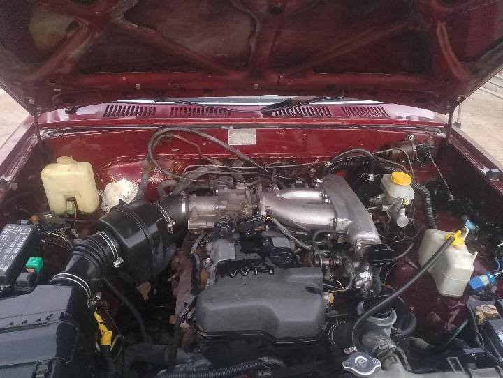 ياالله للبيع جيب تيوتا سورف رقم بصره مااندل المالك مالته وسنويه بيها فقط نسخه مكينه 3000 ففتي كير نضيف
السعر 26 وبيه مجال ***********
