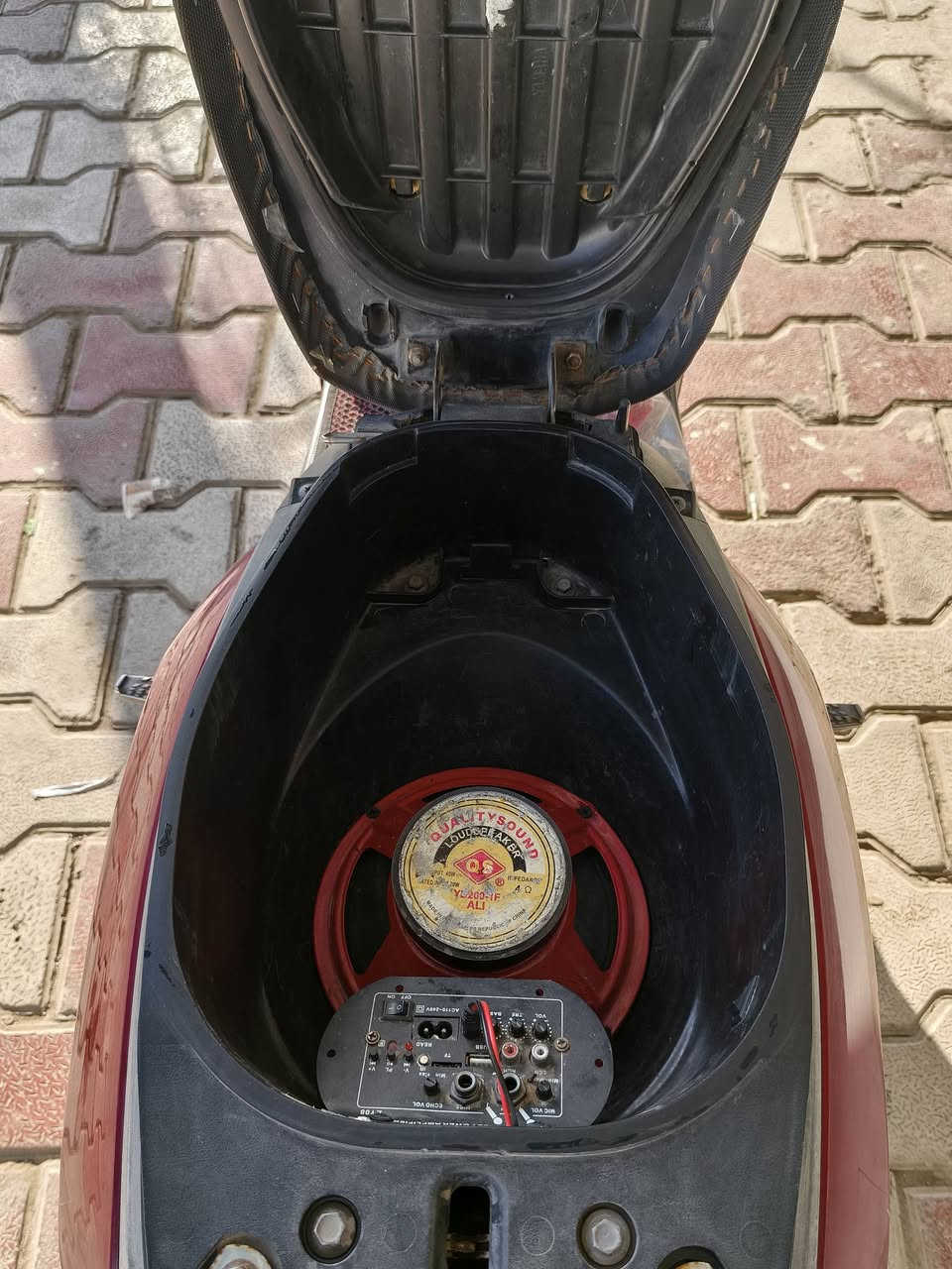 سلام عليكم
بوليس نوزل 2010 دراجه كفاله عامه النضافه موضحه بل صوره بيه سستم دمام // رقمي ‏((‪***********‬‏))  العنوان ديالى بعقوبه التحرير
