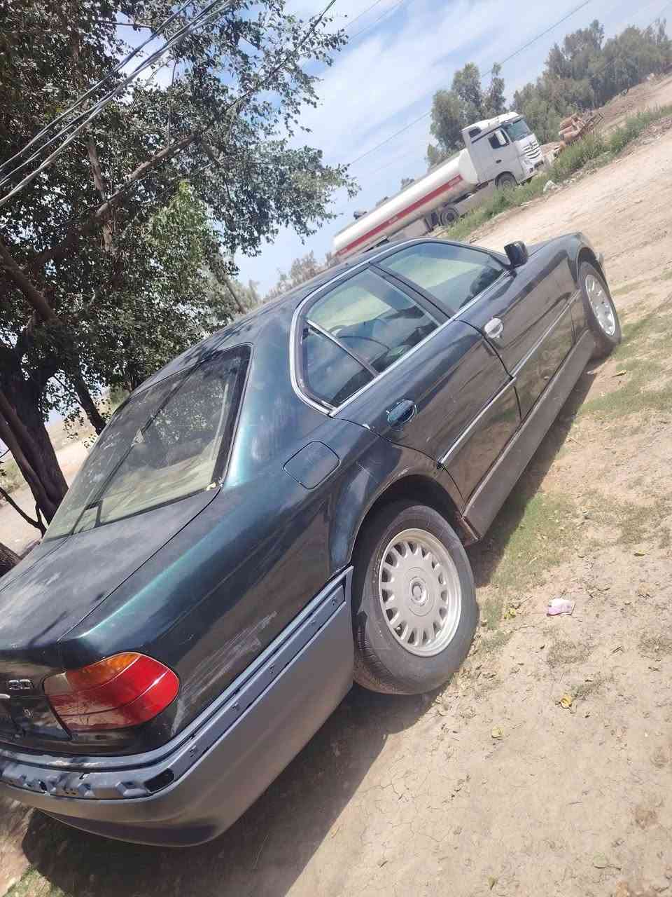 إسلام عليكم
خفاش كاسحه موديل ١٩٩٥
محرك ٤٠ ٨ سلندر 
رقم بغداد تحويل مباشر
سياره نقصه كير كايم ابيعلك بدون كير
محرك بي تبخير اسياره علا وضع الشركه
كهربايات كله شغاله تخم تاير جديد
اسعر ٤٠ وبيها مجال
مكان السياره بغداد ابو غريب
رقم الهاتف *********** بي واتساب
***********
