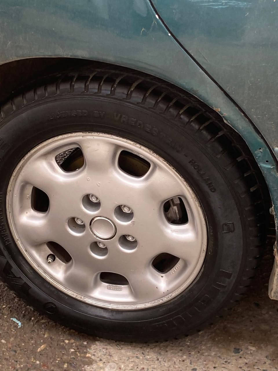 فرۆشتنی خێرا شتی هەرزان
مازدە فاسۆلیا
مۆدیل ٩٢
گێر عادي
گێرو مەکینە بەشەرت
واجیهەی لەگەلە بە شەرتی ئەوەلیاتە
موس و براوە بەشەرت
تەقەو رەقە بەشەرت
٤جام کارەبا
سلایت
گەرمی مەزبووتە
سعری ٢٥و مجال
شوێن هەولێر
*********** أربيل, العراق
