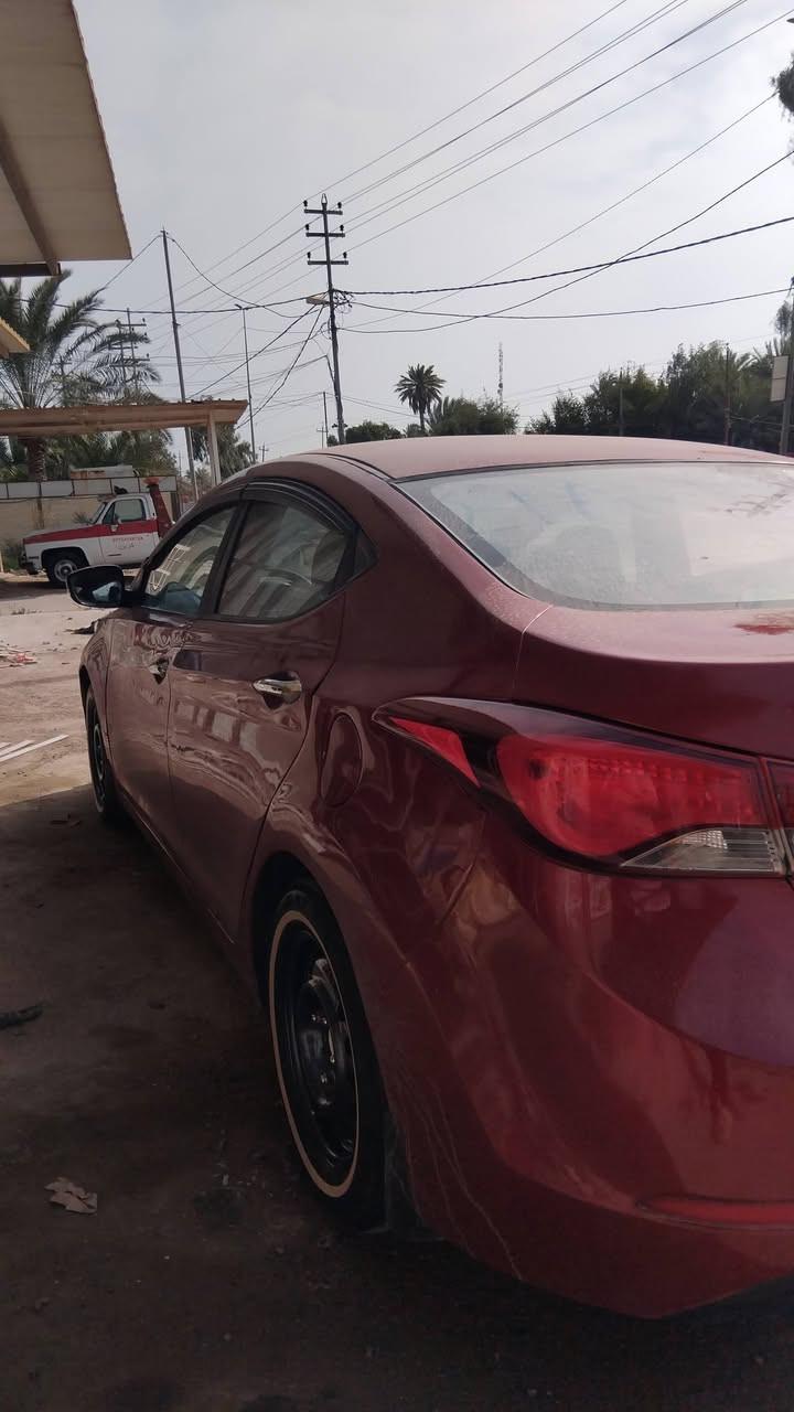 السلام عليكم النترا للبيع 2015
رقم نكليزي مداوي وين ما يعجبك هزه ما صاقطه 
السعر 88  نجف كوفه 
***********
