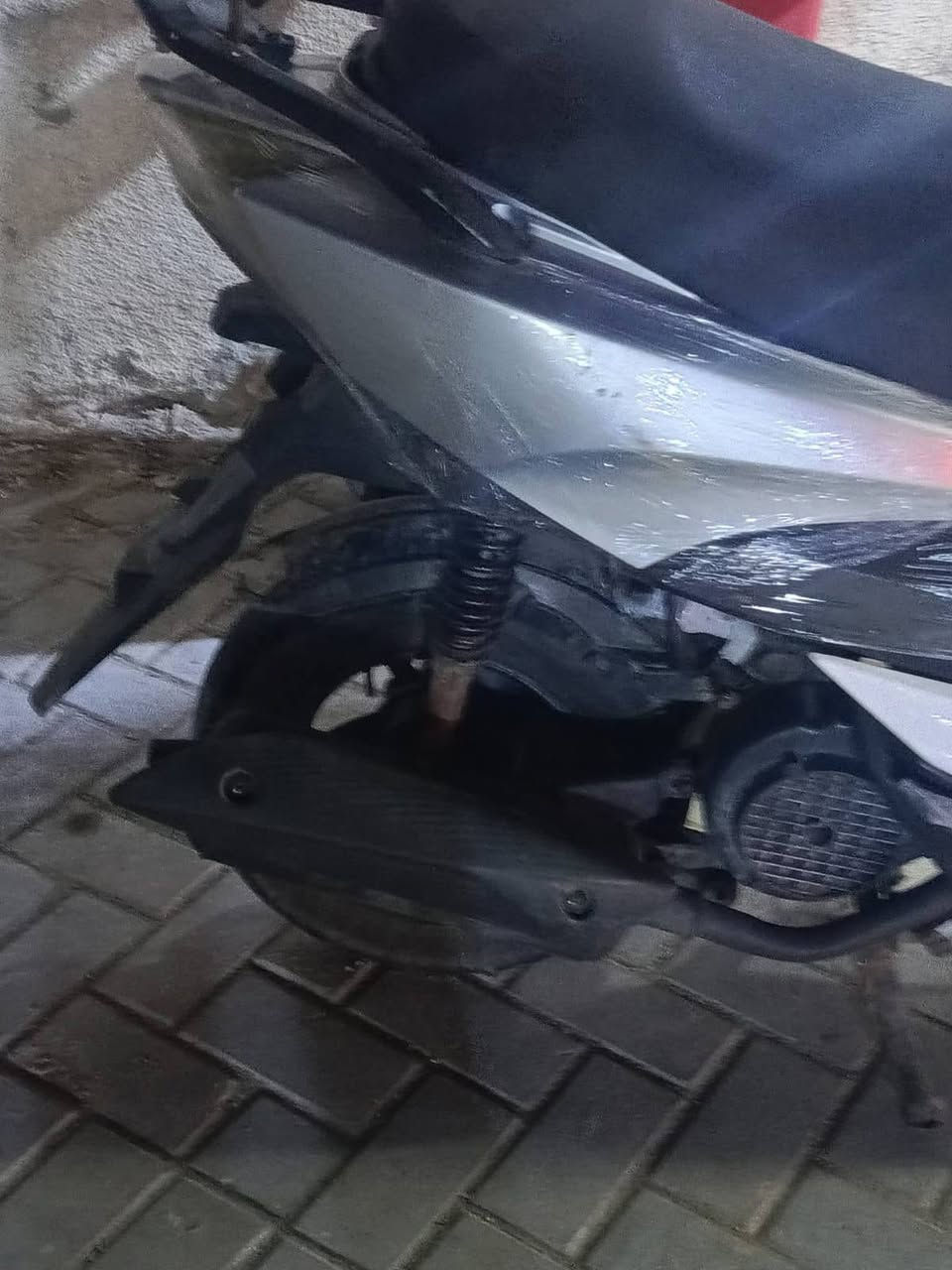 السلام عليكم دراجه FS شغاله هندر واحد محرك حلو شلعه ومعدل نكره سلف رايدله ترتيب كفرات اخوي سوه بيه حادث عفتها حاليا نظافه مبينه بالصور كلوب هورن إشارات يشتغلن رايده ب 300 بيه مجال بسيط العنوان البصره الطويسه:
***********
السلام عليكم دراجه FS شغاله هندر واحد محرك حلو شلعه ومعدل نكره سلف رايدله ترتيب كفرات اخوي سوه بيه حادث عفتها حاليا نظافه مبينه بالصور كلوب هورن إشارات يشتغلن رايده ب 300 بيه مجال بسيط العنوان البصره الطويسه:
