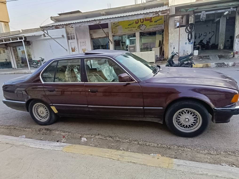 سلام عليكم 
بي ام حجم ٧٣٠ محرك ٨ سلندر
كير اوتو  
فول مواصفات 
موديل ١٩٩٣ 
سلايت ٤ جام كهربائي كشنات جلد كهربائي و هيتر 
تبريد ثلج شرط 
تخم ويل اوروبي جدد تخم تاير زين 
رقم انبار شرط تحويل نفس يوم 
سعر ٥٢ و مجال قليل
مكان كركوك كركوك, العراق


**إذا كنت صاحب هذا الإعلان وتريد حذفه لأي سبب، رجاءا أرسل رسالة إلى الدعم الفني**