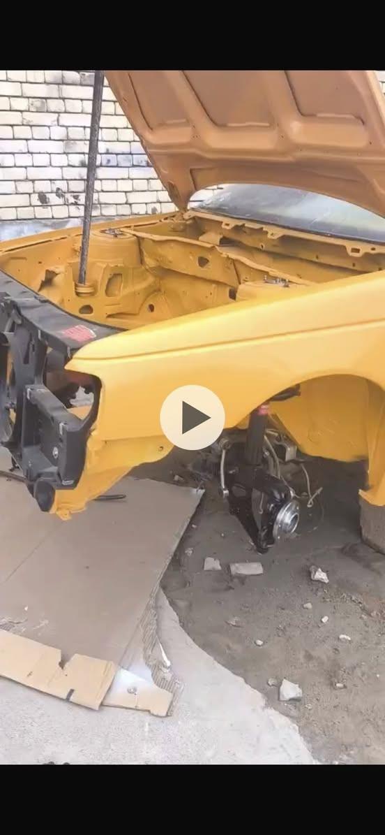 سلام عليكم بيجو بارص نضافه كدامك كلشي بيها جديد مديل 18محرك وكير يراد الها سعرها 35وبيها مجال   مكاني بصره جزيره ***********
