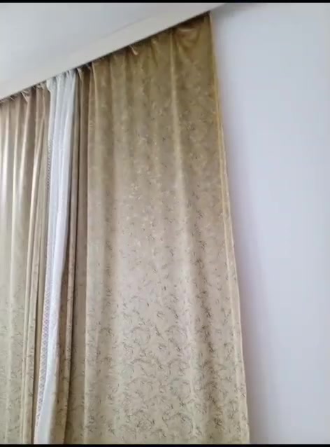 اسلام عليكم بيت البيع في ياسين خريبط حي الغدير مساحه 100 متر 
الواجهه 10*10
تاريخ البناء 2023 طابقين طابق الاول يحتوي علا غرفه واستقبال ومطبخ وا هول حمامين داخلي وخارجي ومنور
الطابق الثاني يحتوي علا 3 غرف وا هول وحمام البيت منعزل طابق الاول عن الثاني معزول بسندويج وبيه درج داخلي بين طابق الاول والثاني ودرج خارجي الطابق الثاني ويصير ينفتح ويرجع بيت كامل طابق الاول موجر الثاني ساكنين بيه يعني مثل التجاري السعر230 بيه مجال جدا قليل التواصل ***********
