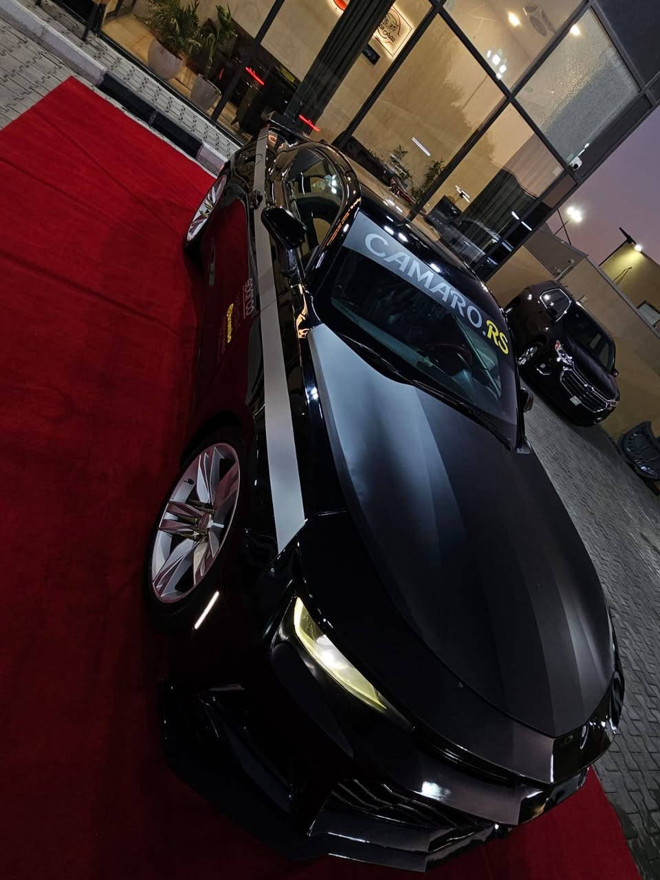 السلام عليكم للبيع او مراوس كمارو ٢٠١٨ فول ١/١  حته فتحه بيها محرك ٣٦٠٠ كفاله ماشيه ٧٠ ميل سياره جديده وناشر صور الحادث جاملغ خلفي صبغ وجاملغ امامي مبدل نفس الون رقم أربيل وكاله او تحويل بسم شركه السعر ١٢٥ سعر مناسب جدا مكلف بالنشر للإستفسار ***********/ *********** مكان السياره كربلاء
