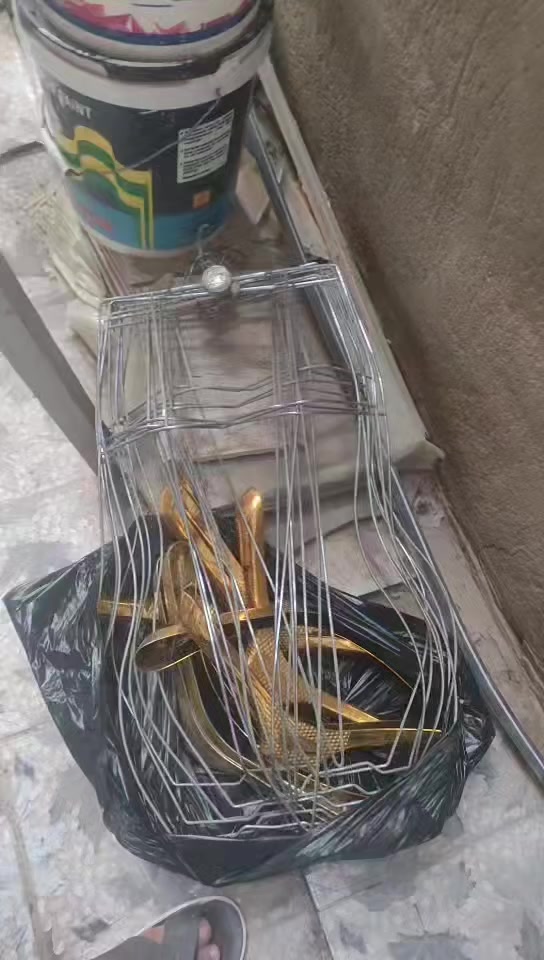 السلام عليكم
شباب ابيعهن شلع 
بيهن نضاف وبيهن نقص تعلاكه الحديد 
ومثل ما موضح بل تصوير .
ابيعهن شلع 
قيم واخذ بل يىرضي اللة 
توصيل ماعندي تريدهن تعال وكل لهله 
عنواني بابل الاسكندريه خلف مصرف الرافدين 
***********
