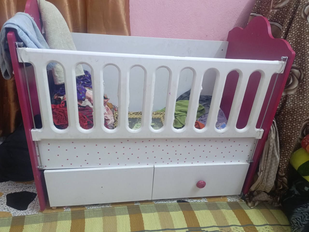 ثلاجه نوع ميديا حجم 5قدم مال مكتب سعرها من الاخير قفل ٦٥  مع سرير طفل عوزه تلحيضات بسيطه هوا سرير هوا كاروك سعره 50 الف ماخذه ب١٥٠ انه


**إذا كنت صاحب هذا الإعلان وتريد حذفه لأي سبب، رجاءا أرسل رسالة إلى الدعم الفني**