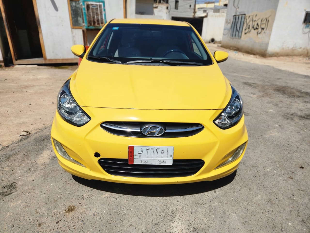 السلام عليكم اكسنت موديل 2014 رقم بغداد دولي باسمي وارد امريكي حادث بنيد فقط 
السياره جديده بمعنى الكلمه حداديه جديده تخم تاير جديد منضومه بانزين جديد مكينه كير خير من الله السياره جاهزه من كل النواحي السعر 88وبيه مجال
***********
مكان بابل حله
