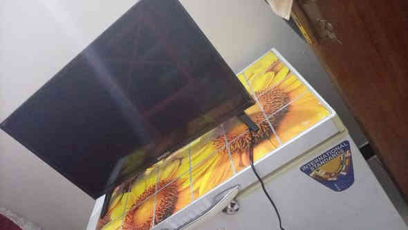 السلام عليكم غراض بيت للبيع جديد لوك تخم 8 مقاعد طباخ4 عيون سيت طبلات تلفزيون حجم32 العنوان بغداد الامين الثانيه نواب ضباط *********** السعر 600 الف
