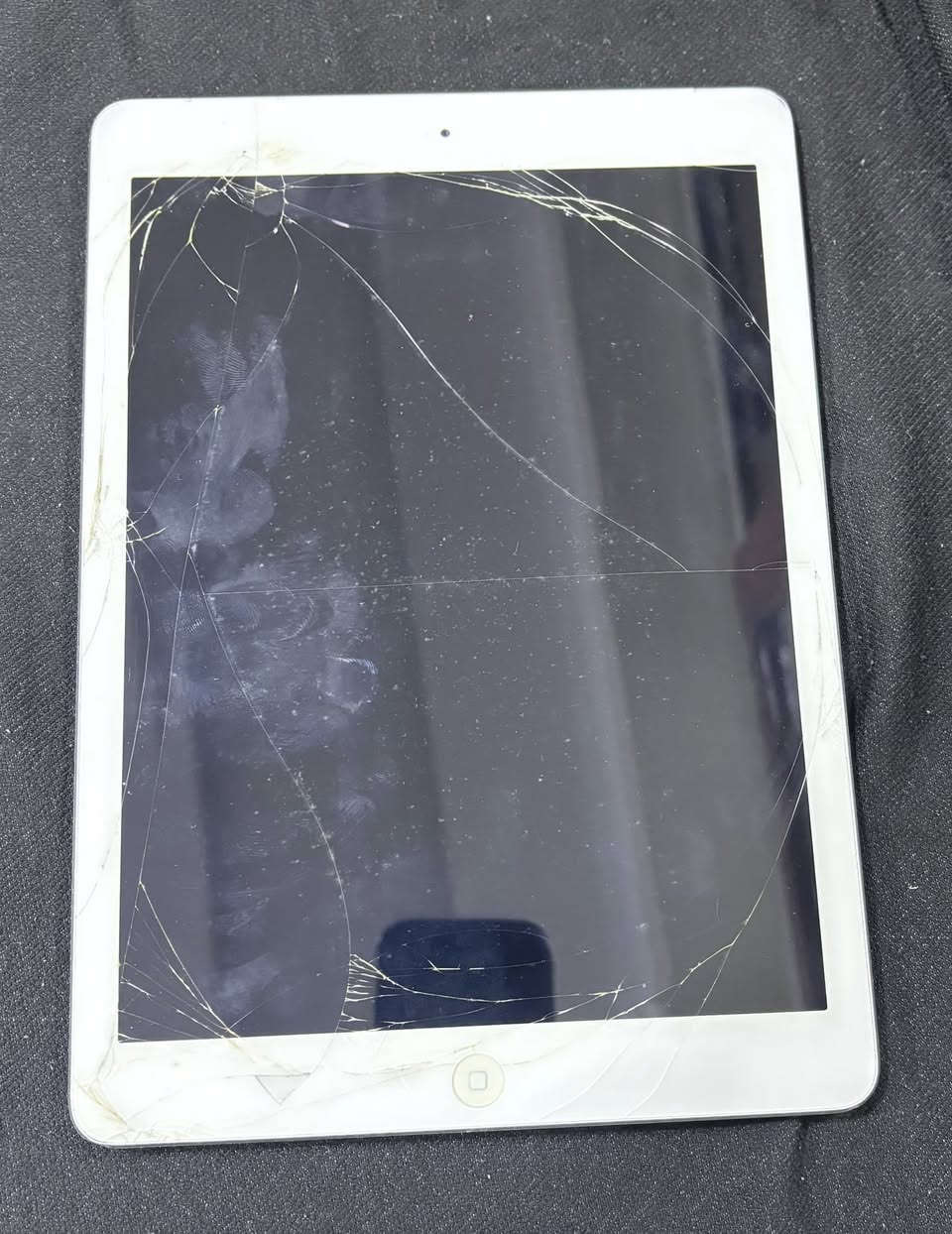 أيباد iPad Air الجيل الأول سعة ٣٢ جيجا يحتاج بس تغيير للشاشة، شغال و كله تمام 

اكتب عايزه بكام


**إذا كنت صاحب هذا الإعلان وتريد حذفه لأي سبب، رجاءا أرسل رسالة إلى الدعم الفني**