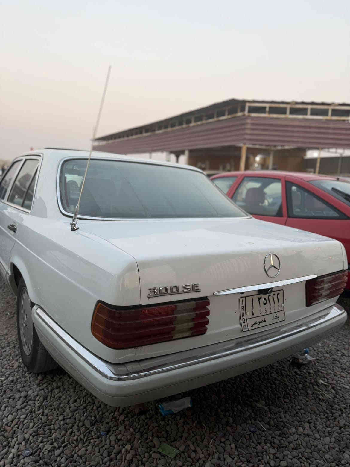سلام عليكم ورحمة الله وبركاته
مارسدس 300 SE رئاسي للبيع
موديلها 1989
رقم بغداد شرط التحويل
سنويه نهايت الـ 26 
محرك وكير بطه او بشرط جدد
تبريد شغال
او كهرباياتها كلها شغاله جامات كهرباء
سستم سوت سماعات او شاشه
تشغيل عن بعد
السيارة بيها صبغ تصليحات ابيعك عام
وغرفتها حلوا كلش
السيارة عوزها شويت كماليات
للبيع او مراوس ىاب بي ام 540 او 740
سعرها 73 او بيها مجال بصيط كلش
رقمي ***********
