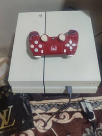 للبيع بلي 1 تيرا-نظام-9-مهكر-فات ;كامل مع يدة عدد ٢ نظافة ١٠٠ عنوان زي...