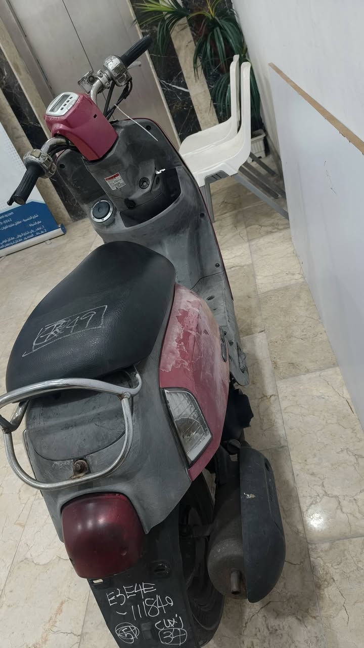 السلام عليكم ماكس بوليسي كرزي جارد
نوزل شاشه الكترونيه لايت عالي ناصي اشاره يمنه يسره بريك امامي دسك خلفي  الدراجه مال حاويه برغي ما مفتوح بيها ترايك وين ماجان شلعه تخبل بيها 

مكان الدراجه بنجف *********** 

فقط واتساب
